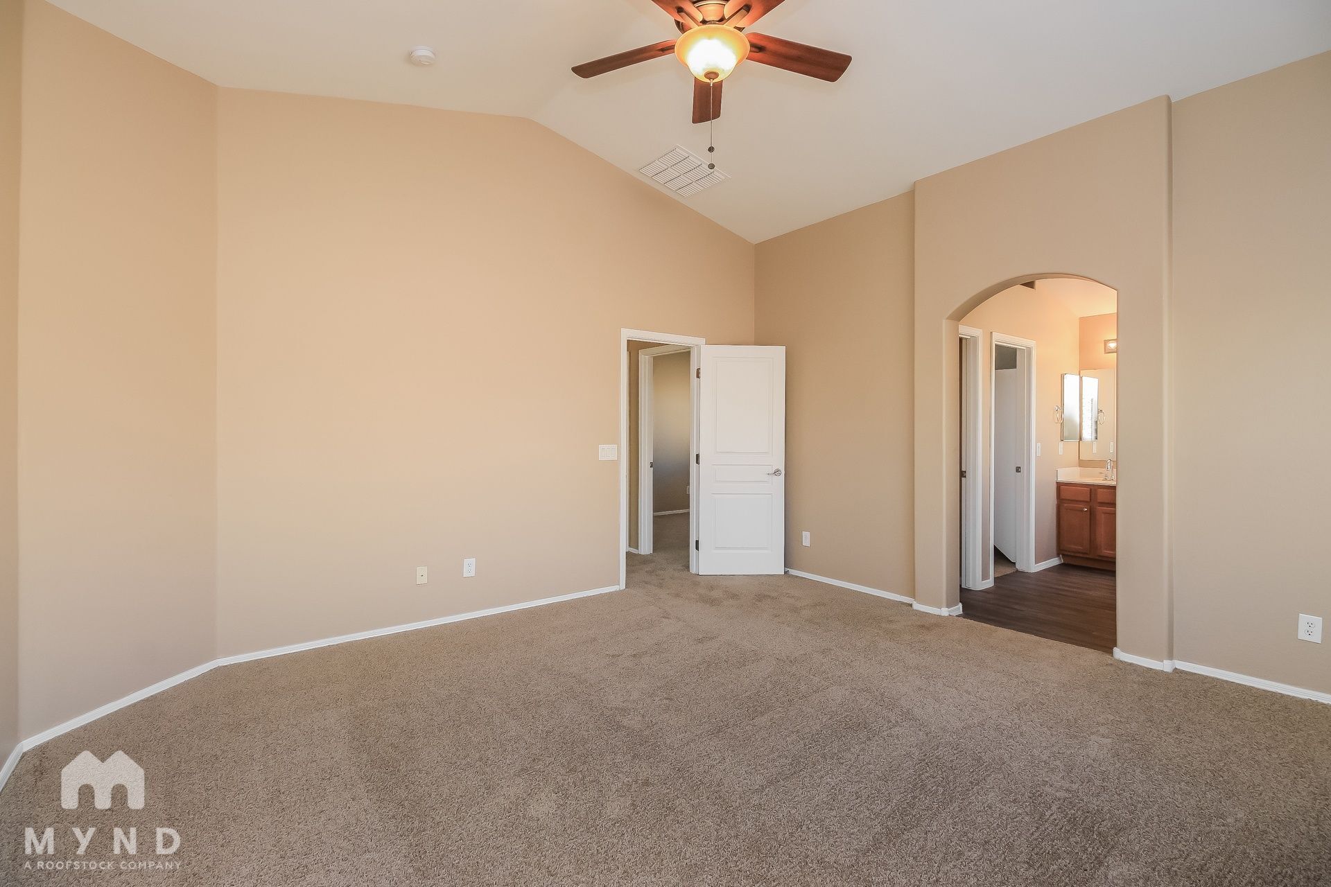 Building Photo - 22354 E Via Del Rancho Rd