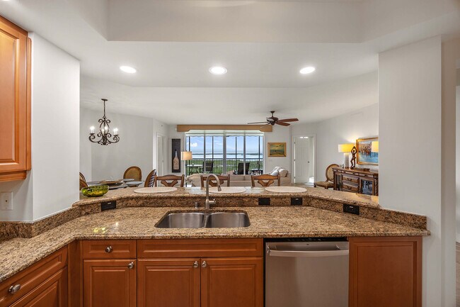 Building Photo - 23540 Via Veneto Blvd