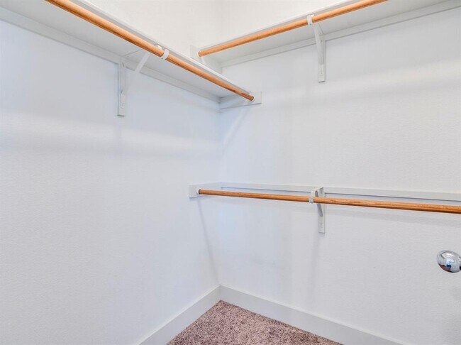 Building Photo - 2309 Hermia St
