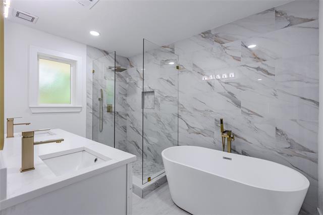 Building Photo - 2849 Reedcroft Dr