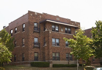 Primary Photo - 2636 N Oakland Ave