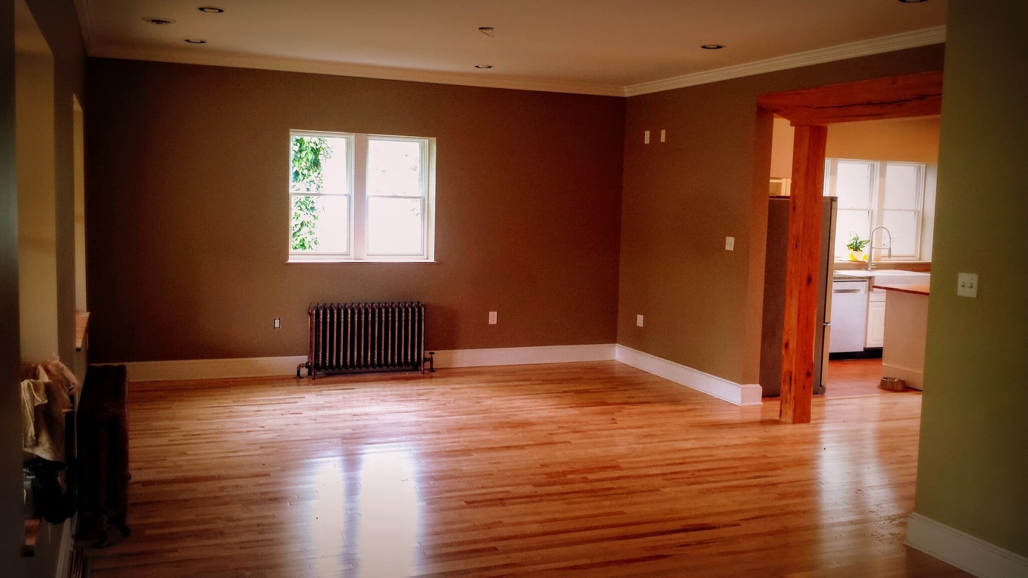 Building Photo - 203 Robertson Ave