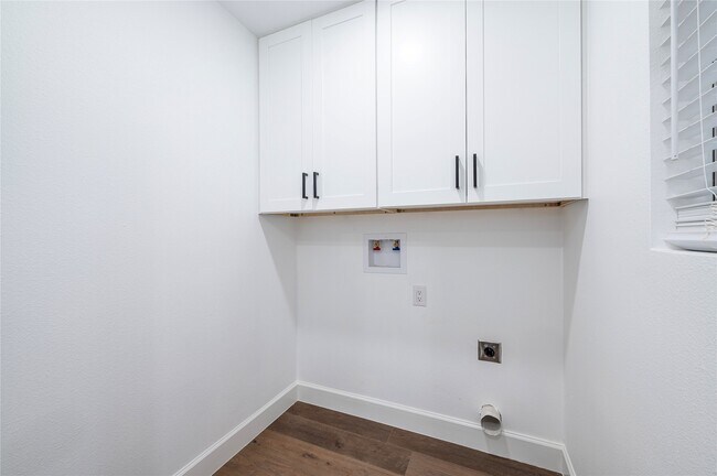 Building Photo - 1500 Bay Area Blvd