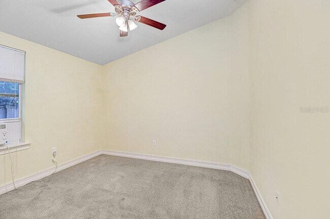 Building Photo - 1131 Dogwood Ave
