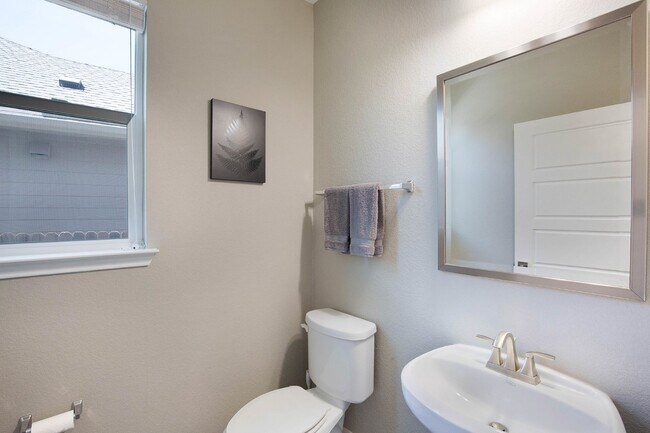 Building Photo - Spacious Home in Easton Park / McKinney Falls