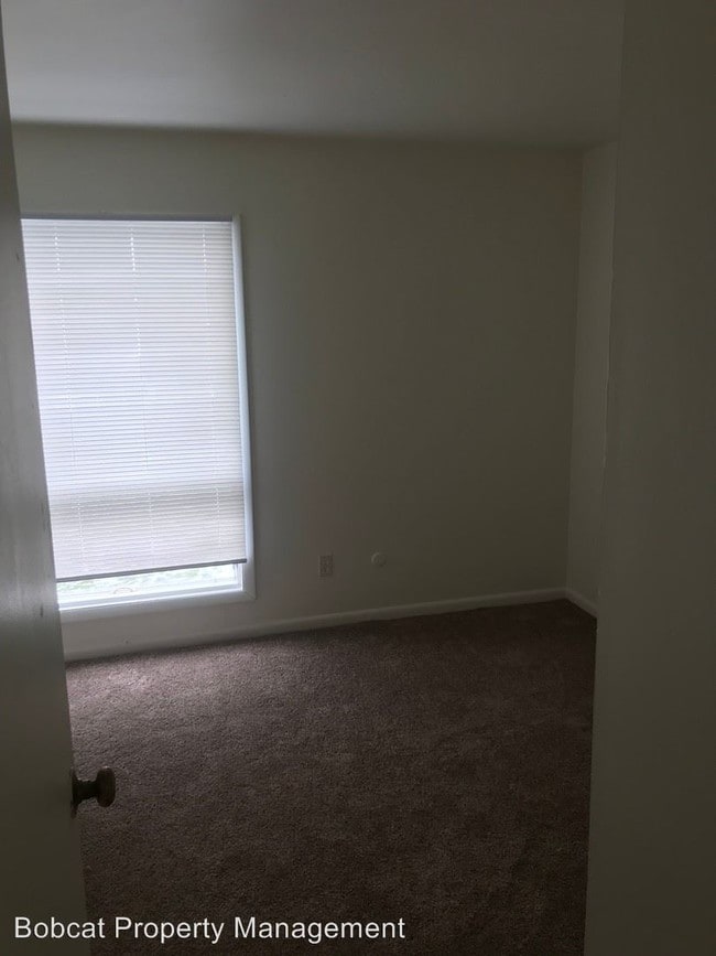 Building Photo - 100-108 Park Ridge Pl