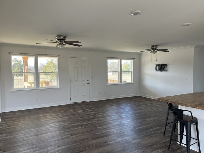 Building Photo - 9155 Concord Rd