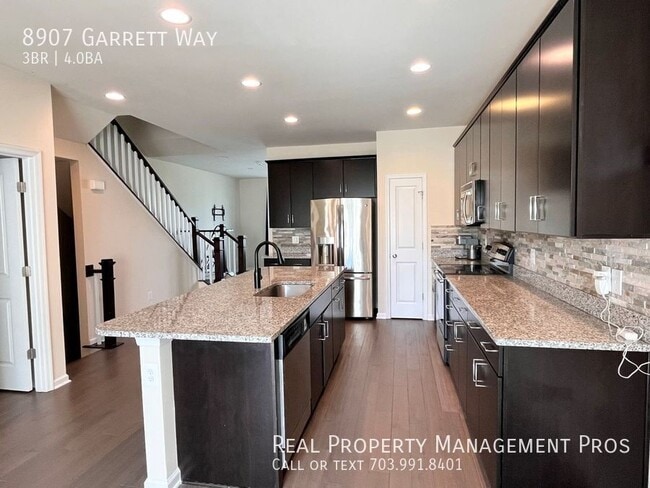 Building Photo - 8907 Garrett Way
