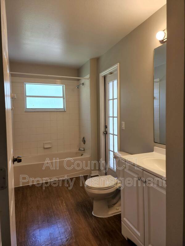 Building Photo - 141 Conch Dr