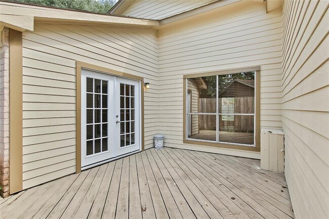 Building Photo - 6903 Foxmont Ln