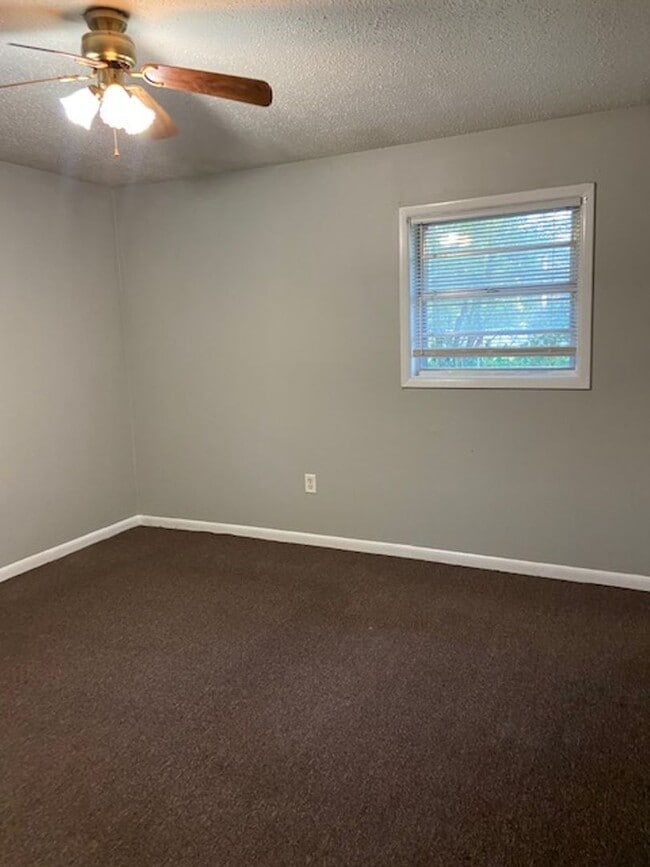 Building Photo - Gulfport 3 Bedroom