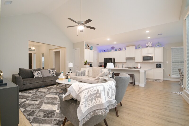 Building Photo - 4609 Shackelford