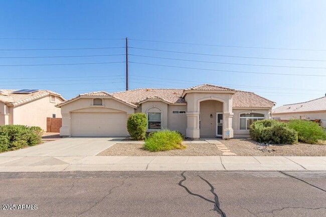 Primary Photo - 4915 S Roosevelt St