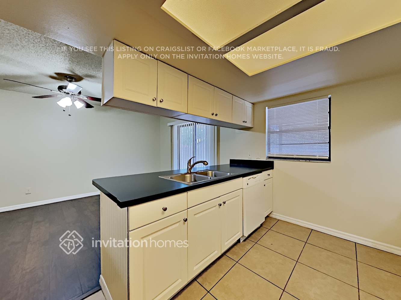 Building Photo - 613 Mayan Pl