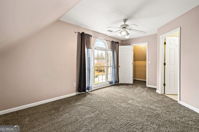 Building Photo - 4000 Hogans Mill Ln