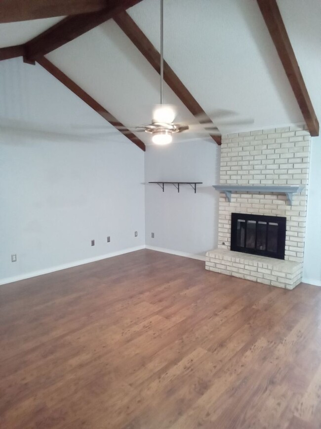 Building Photo - Brownlee Estates