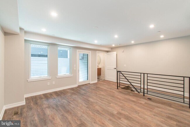 Building Photo - 1616 Kater St