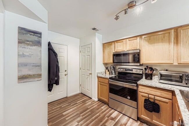 Building Photo - 1185 W 112th Ave