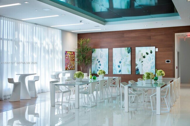 Building Photo - 300 Sunny Isles Blvd