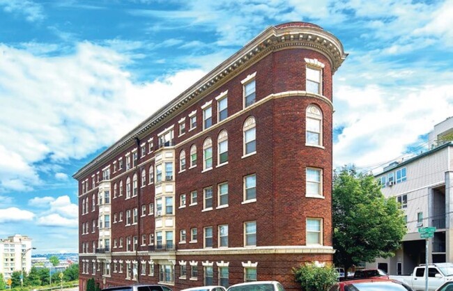 Primary Photo - Sherwood Apts - Studio