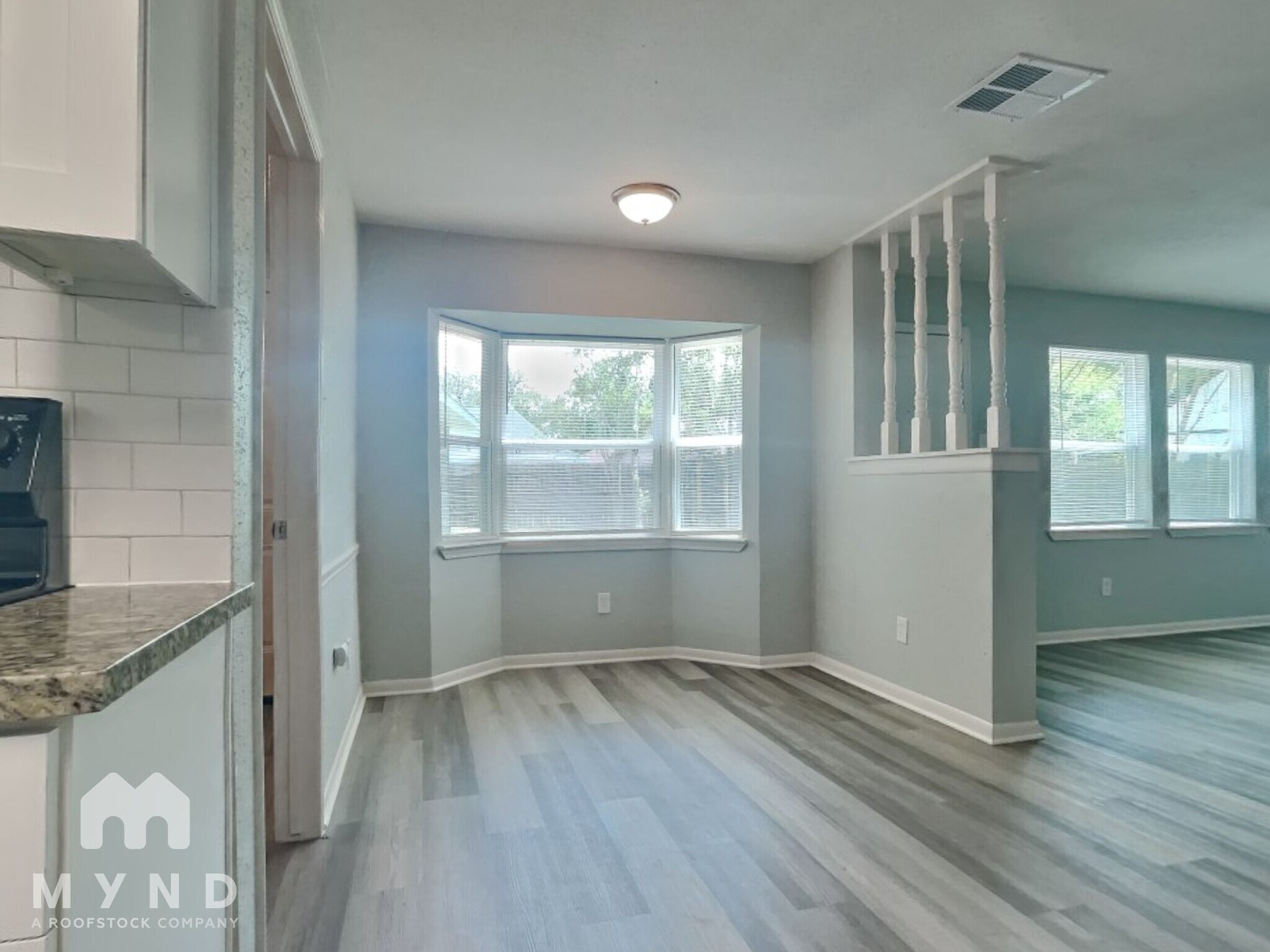 Building Photo - 6607 Escondido Dr