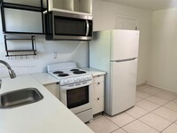 Building Photo - 2 bedroom in Miami Gardens FL 33056