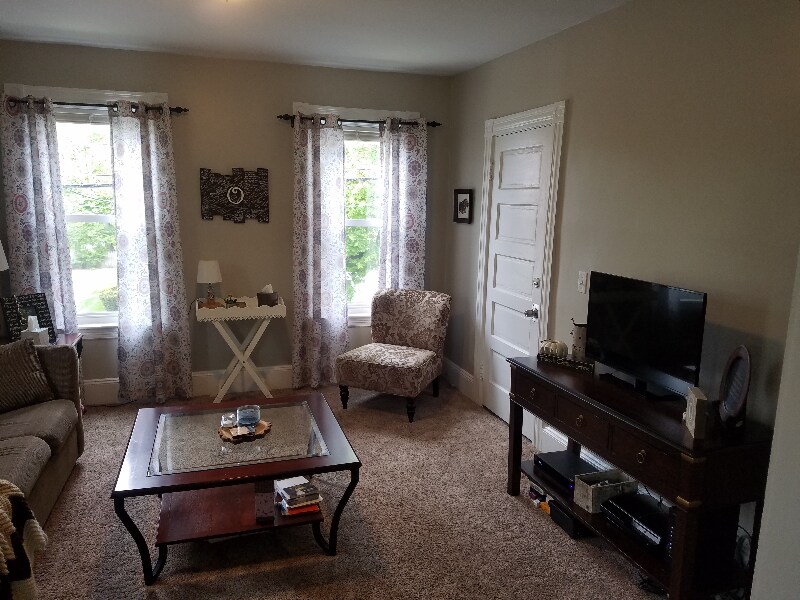 Building Photo - 177 County St