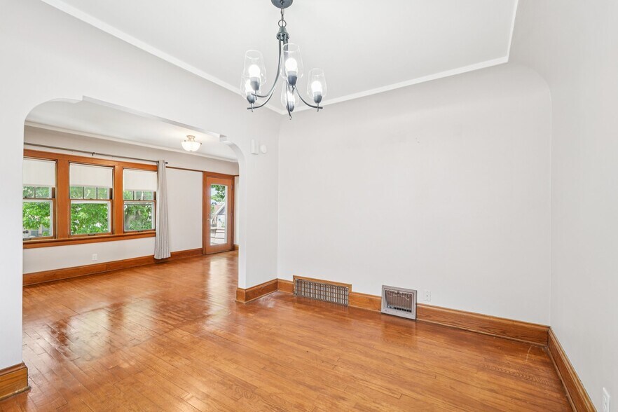 Building Photo - 2170 S 64th St