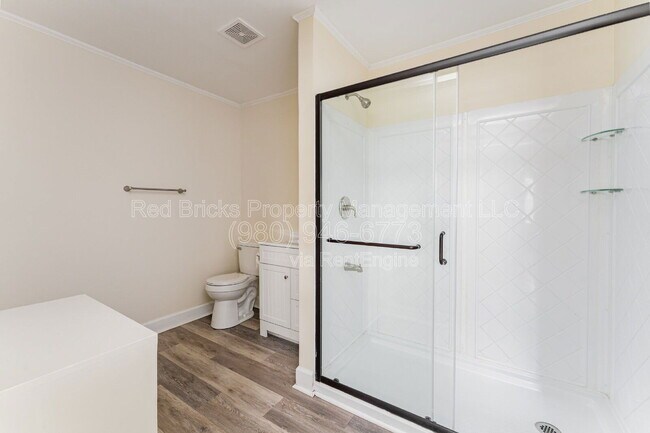 Building Photo - 14013 Eastfield Rd