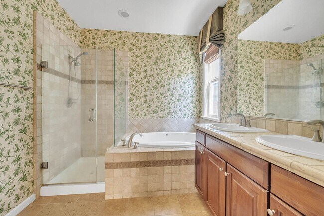 Building Photo - 8639 Brush Way