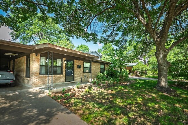Primary Photo - 1306 Ridgemont Dr