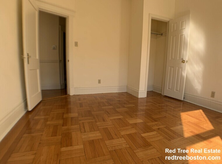 Building Photo - 35 Queensberry