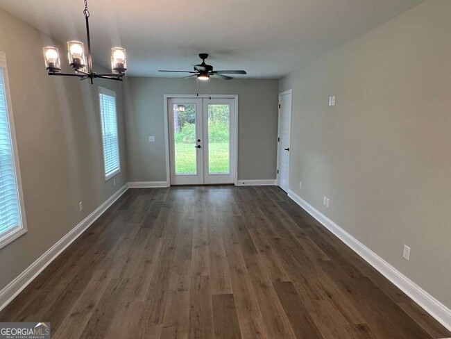 Building Photo - 401 Madison Ave