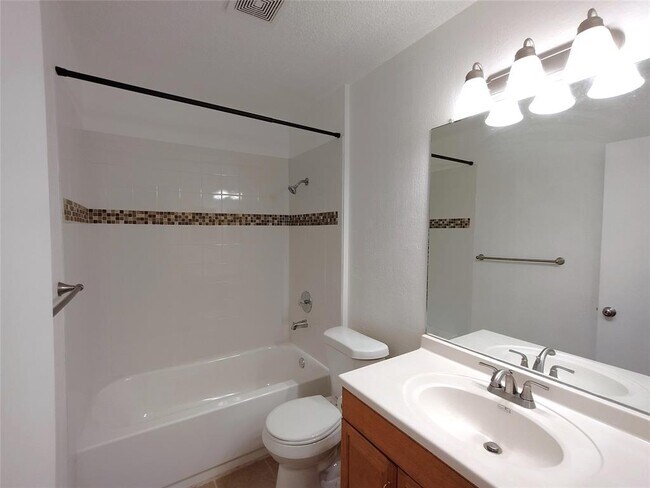 Building Photo - 12312 Dellrey Dr