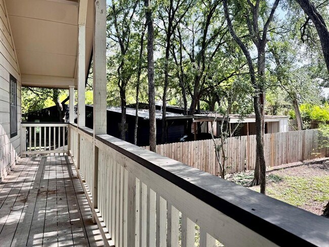 Building Photo - 3306 Doolin Dr