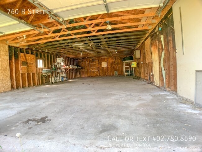 Building Photo - 760 B St