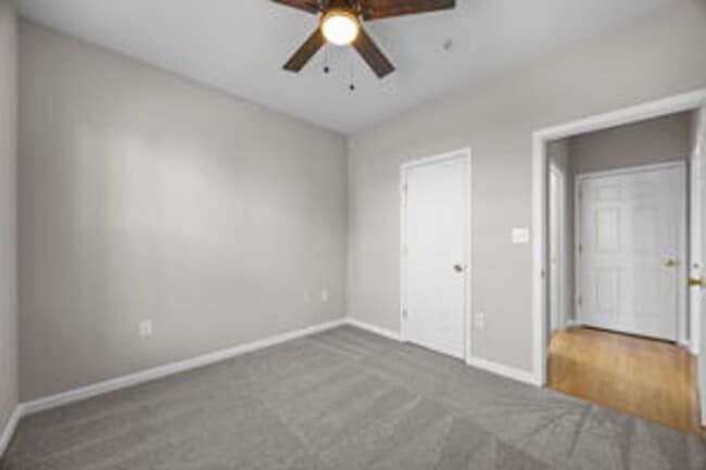 Building Photo - Charming 2 Bed + Office Condo in the Heart...