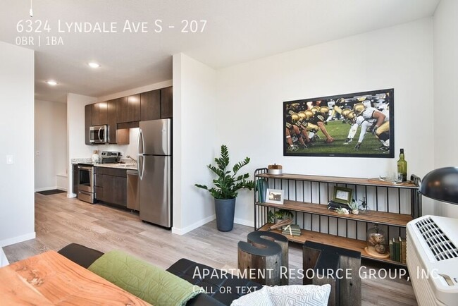 Building Photo - 6324 Lyndale Ave S