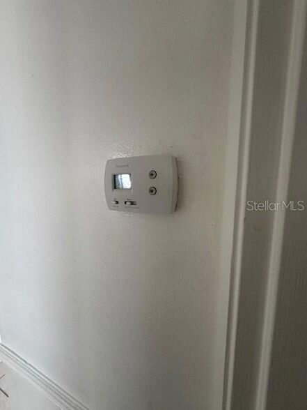 Building Photo - 3325 Bee Ridge Rd