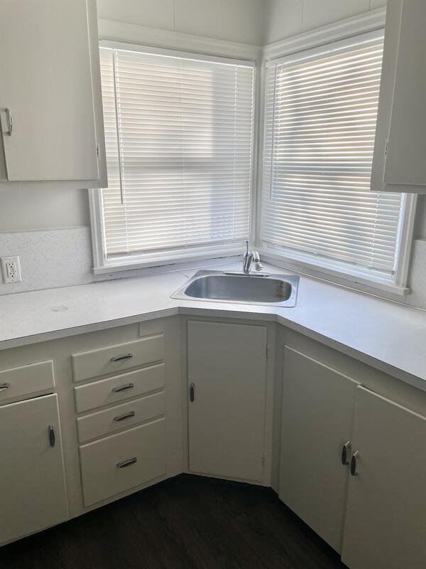 Building Photo - 1040 Spruce St NE