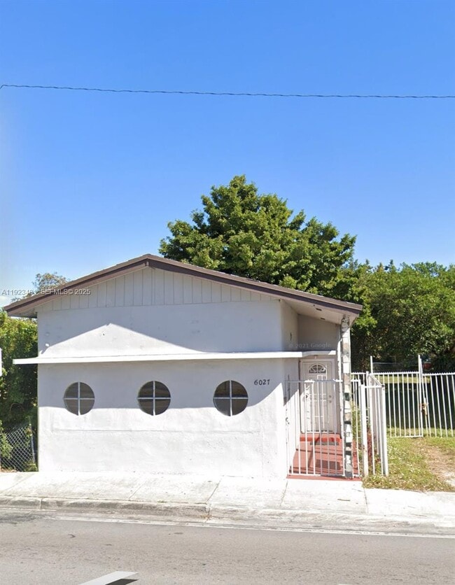 Primary Photo - 6027 NW 22nd Ave