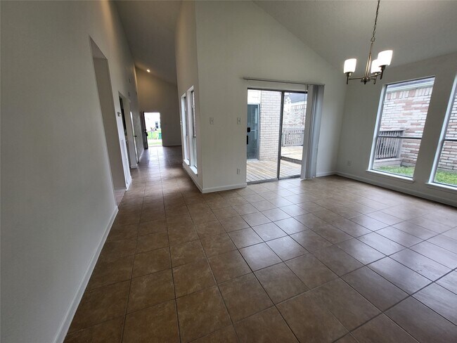Building Photo - 13839 Walnut Hollow Ln