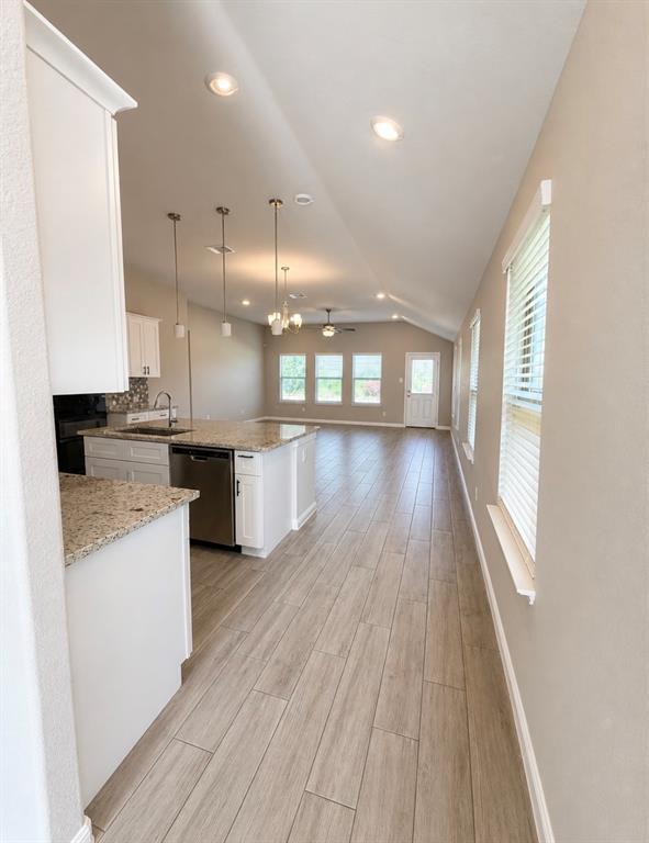 Building Photo - 117 Woods Edge Ln