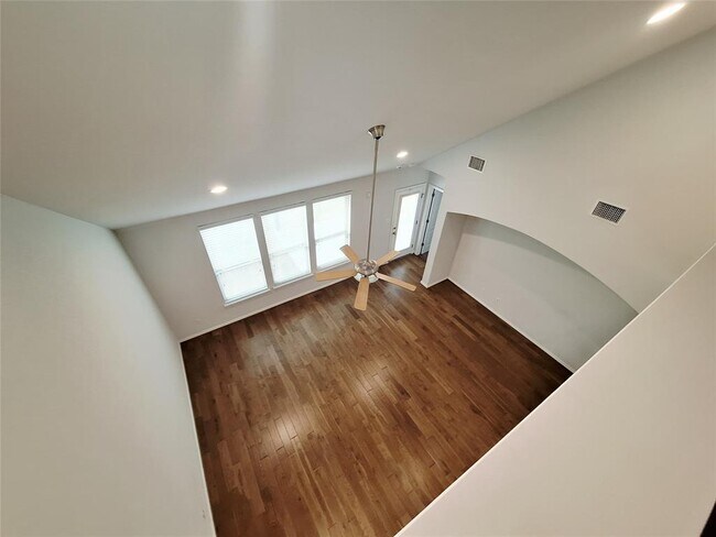 Building Photo - 5900 Bucine Cv
