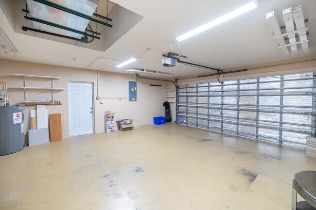 Building Photo - 2624 SW 52nd St