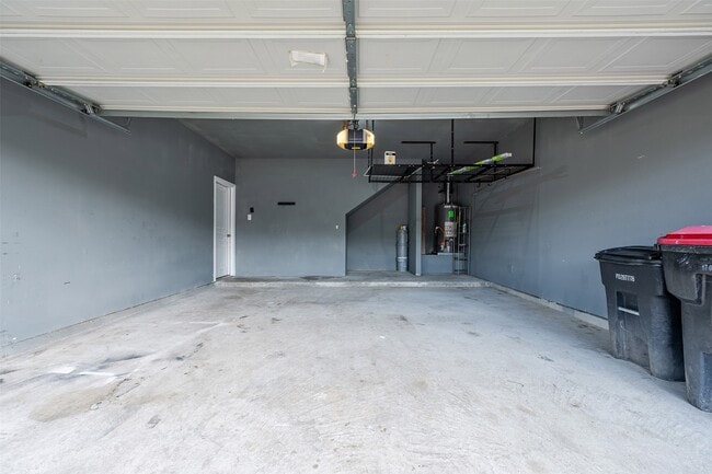 Building Photo - 18318 Canary Bluff Ln