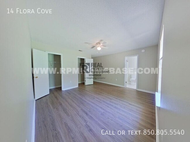 Building Photo - 14 Flora Cove
