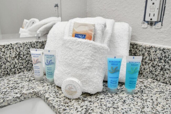 Building Photo - 8106 Rhobell St