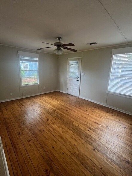 Building Photo - 205 Florida Blanca Pl SE