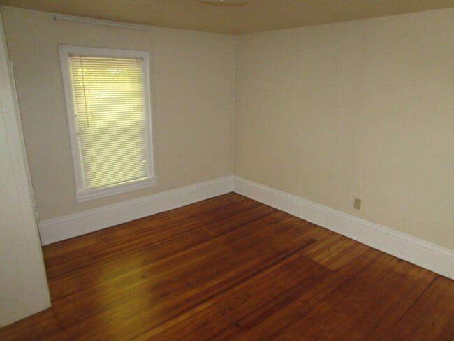 Building Photo - Spacious Madison 4-Bedroom Near Camp Randa...